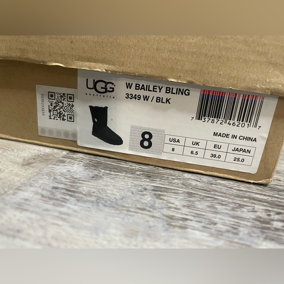 UGG Bailey swarovski button boots - Picture 12 of 15